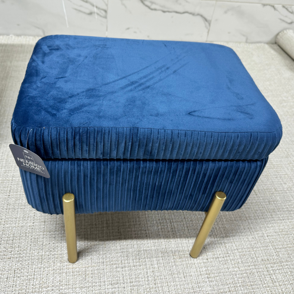 Trois tabourets de luxe rectangulaires 2 en 1 : Tabouret + Espace de rangement.