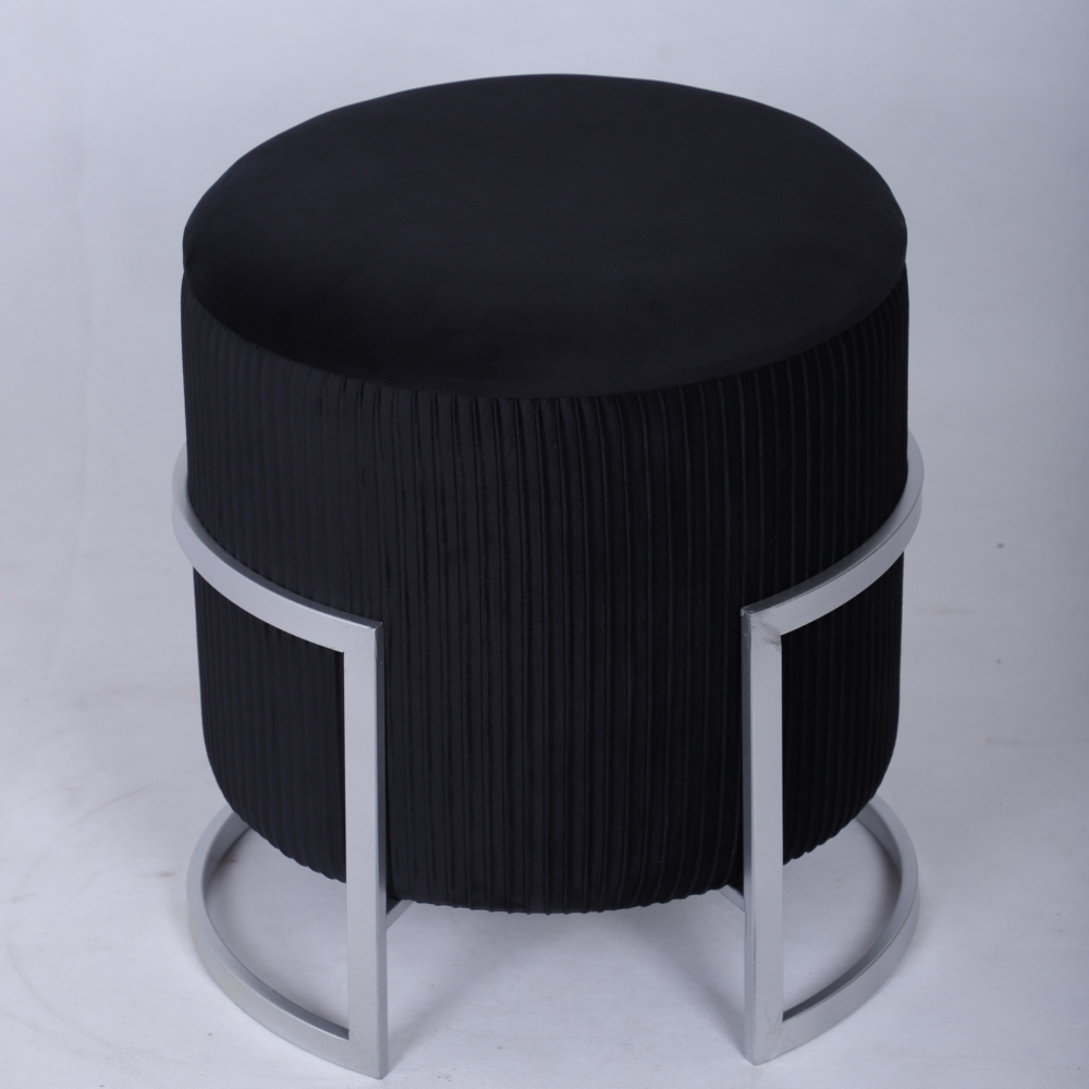 Tabouret de luxe 2 en 1 : Pouf + Espace de rangement.